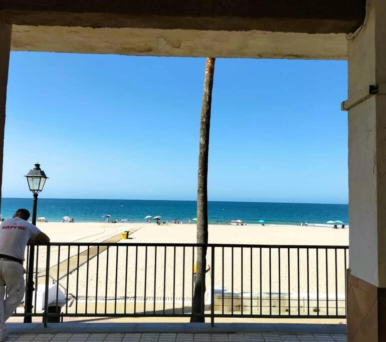 Muy Cerca De La Playa. Primera Linea. Apartment Rota Exterior foto